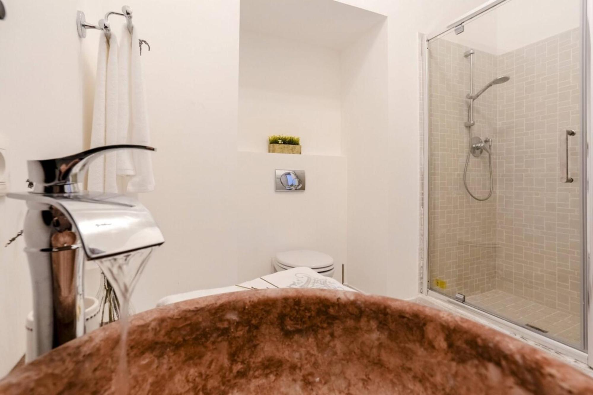 Apartment Cassini Gt - 1 Bedroom - Balcony - Place Garibaldi *
